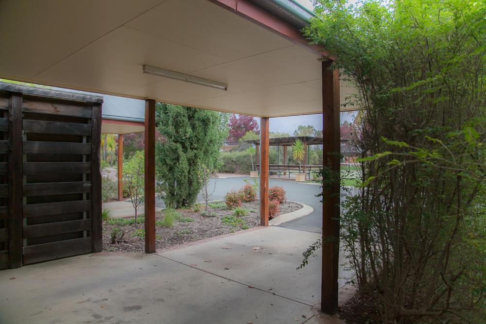 Perricoota Vines Retreat Hotel Moama Room photo