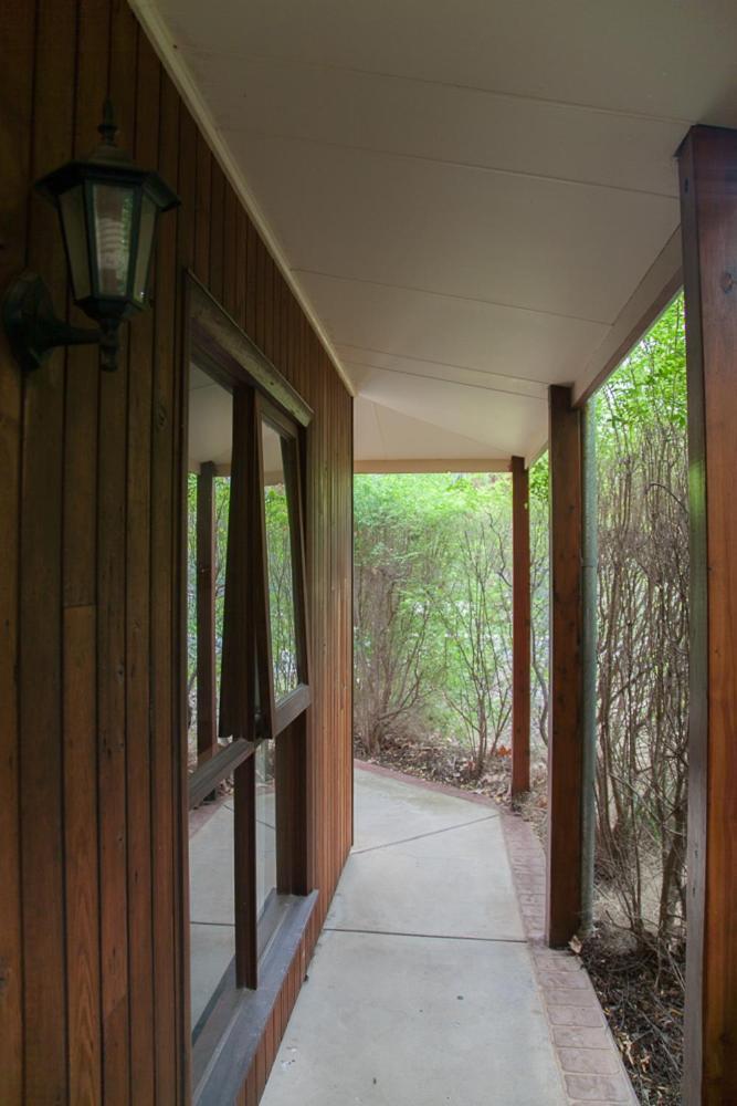 Perricoota Vines Retreat Hotel Moama Room photo