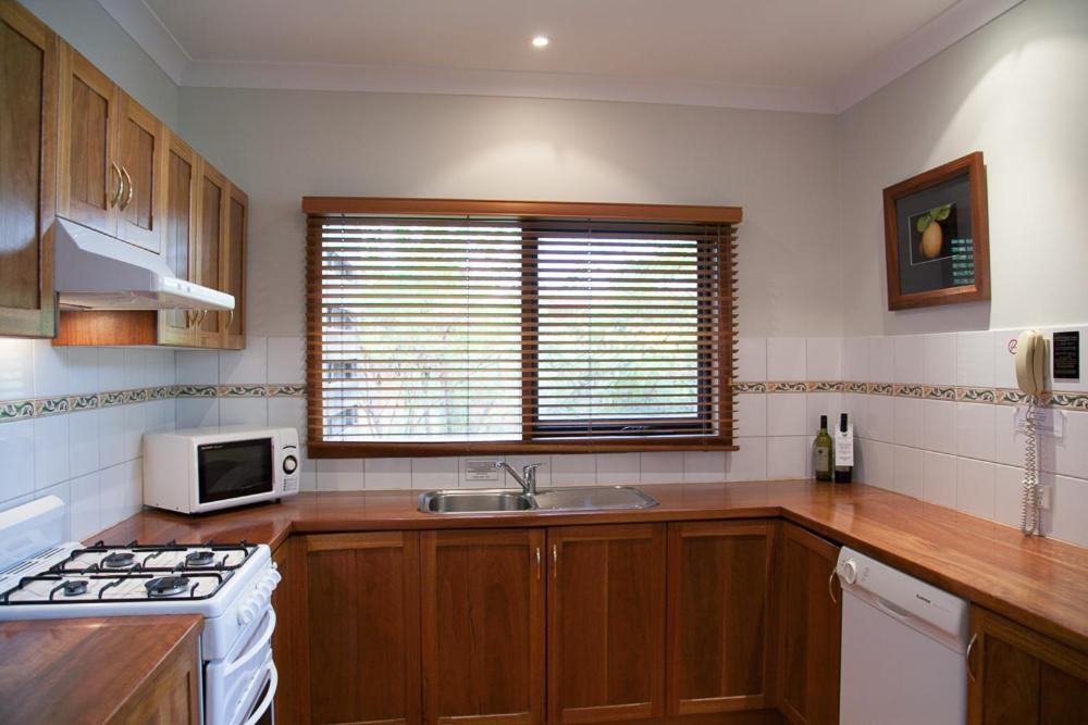 Perricoota Vines Retreat Hotel Moama Room photo