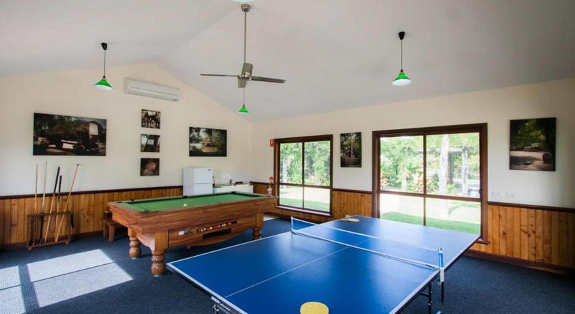 Perricoota Vines Retreat Hotel Moama Exterior photo